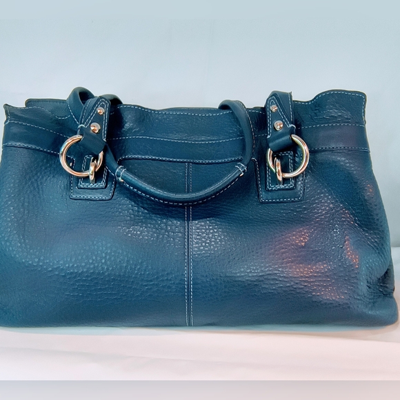 COACH Vintage Penelope Shoulder Bag in Dark Blue Pebbled Leather, Style F14682 - Picture 3 of 16